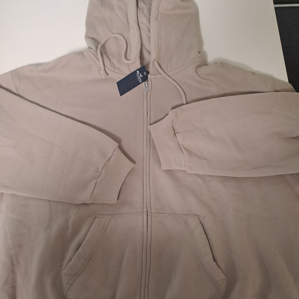 Hollister ladies hooded sweatshirt